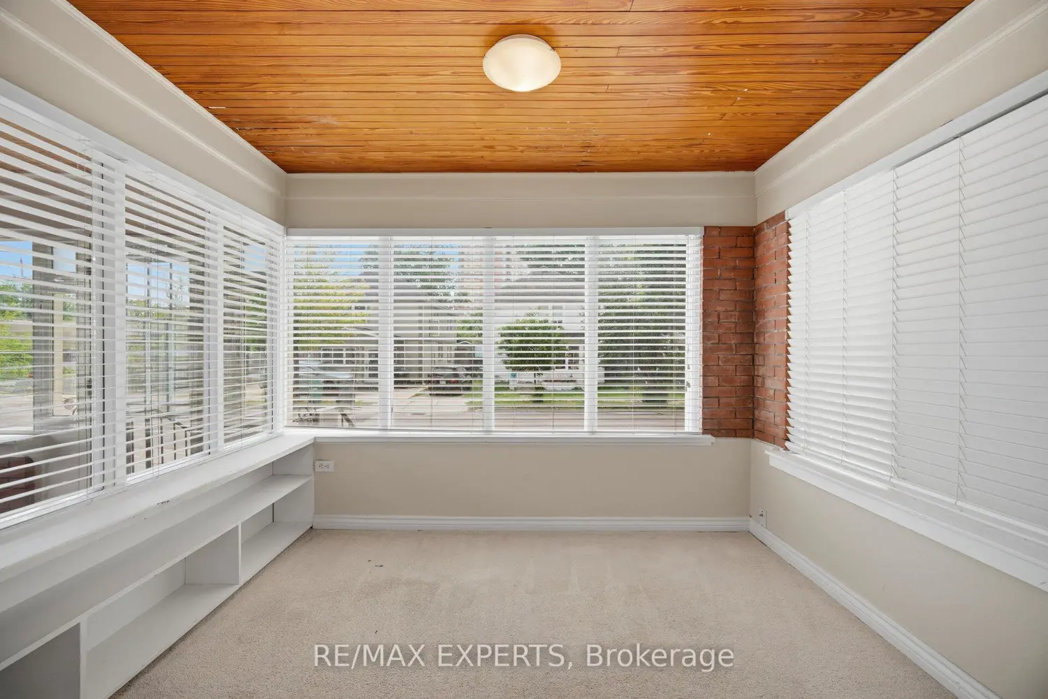 3 Maple Avenue photo 2