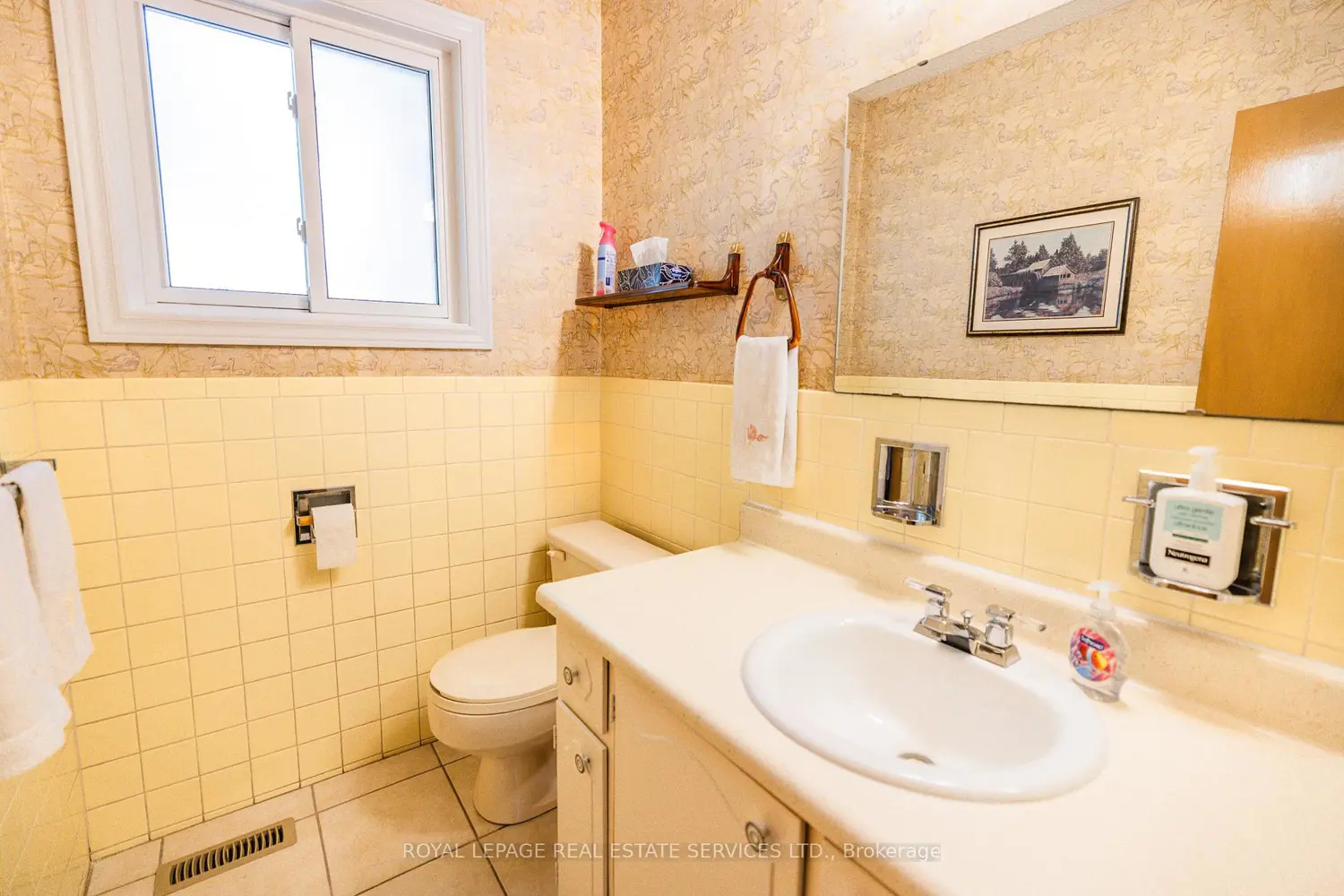 3465 Lincove Terrace photo 4