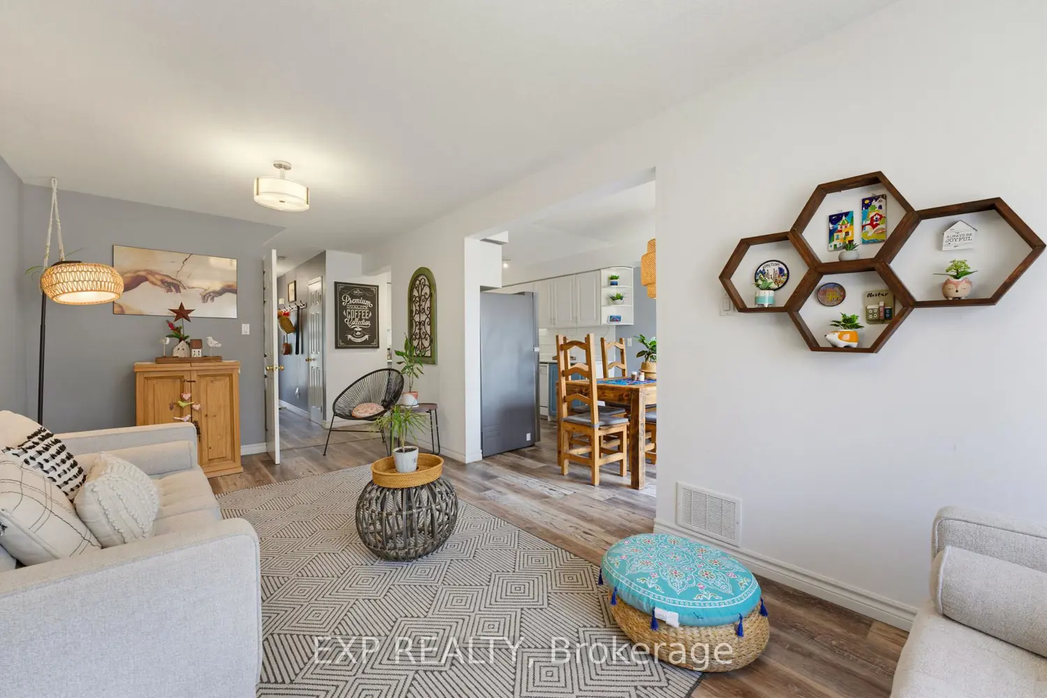 17 Brandy Crescent photo 3
