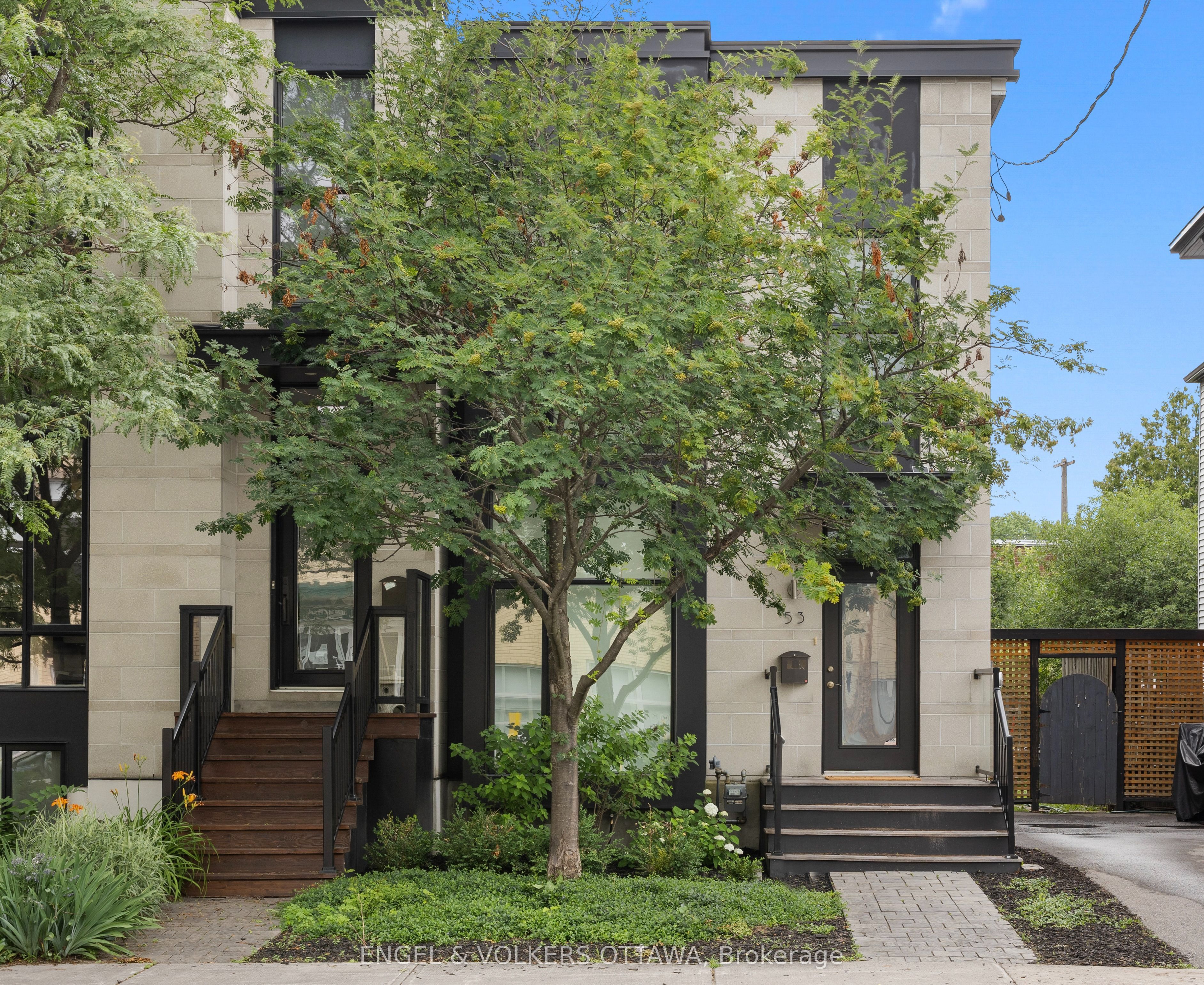 53 Vaughan Street, Ottawa, ON, K1M 1W9