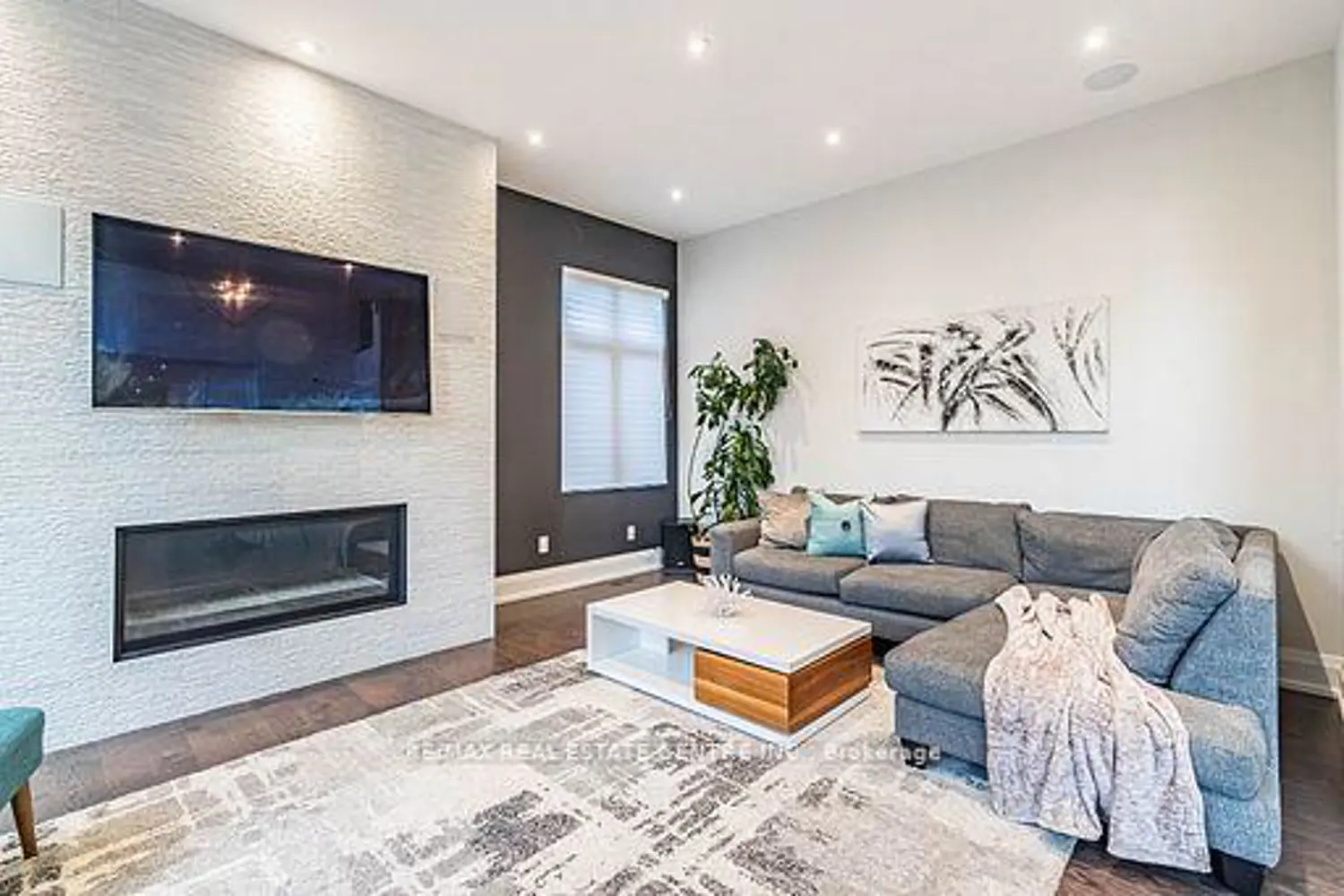 76 Ben Machree Drive photo 5