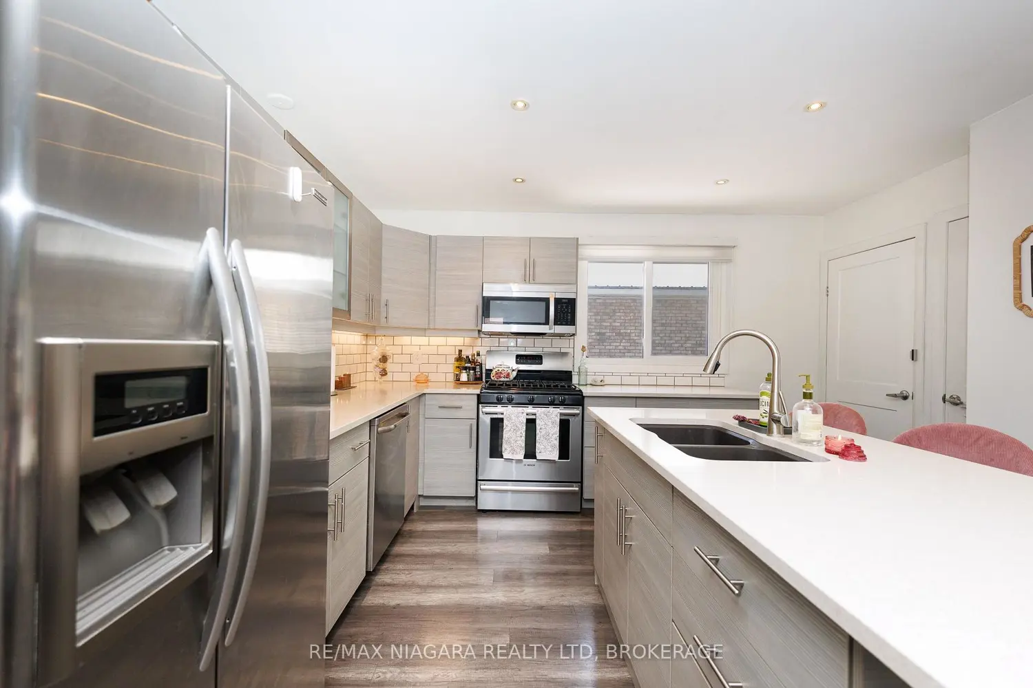 3273 Addison Avenue photo 5