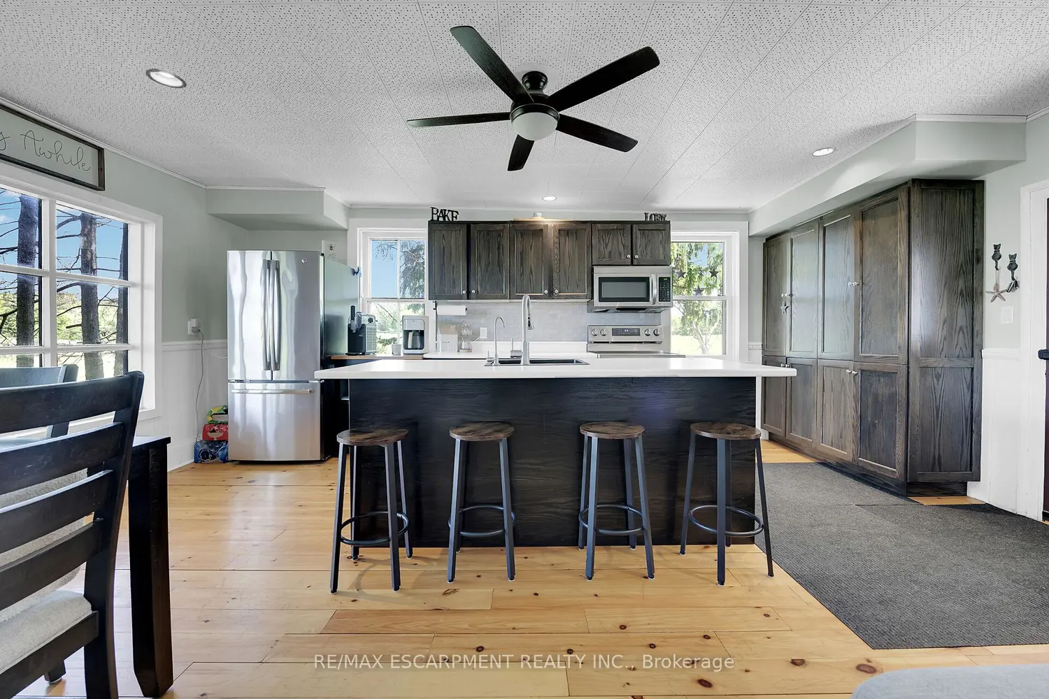 1216 Sawmill Road photo 4