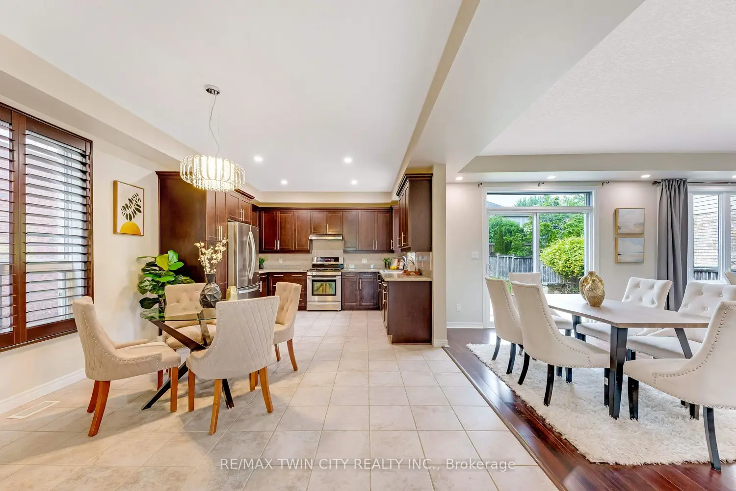 430 Kelso Drive photo 3