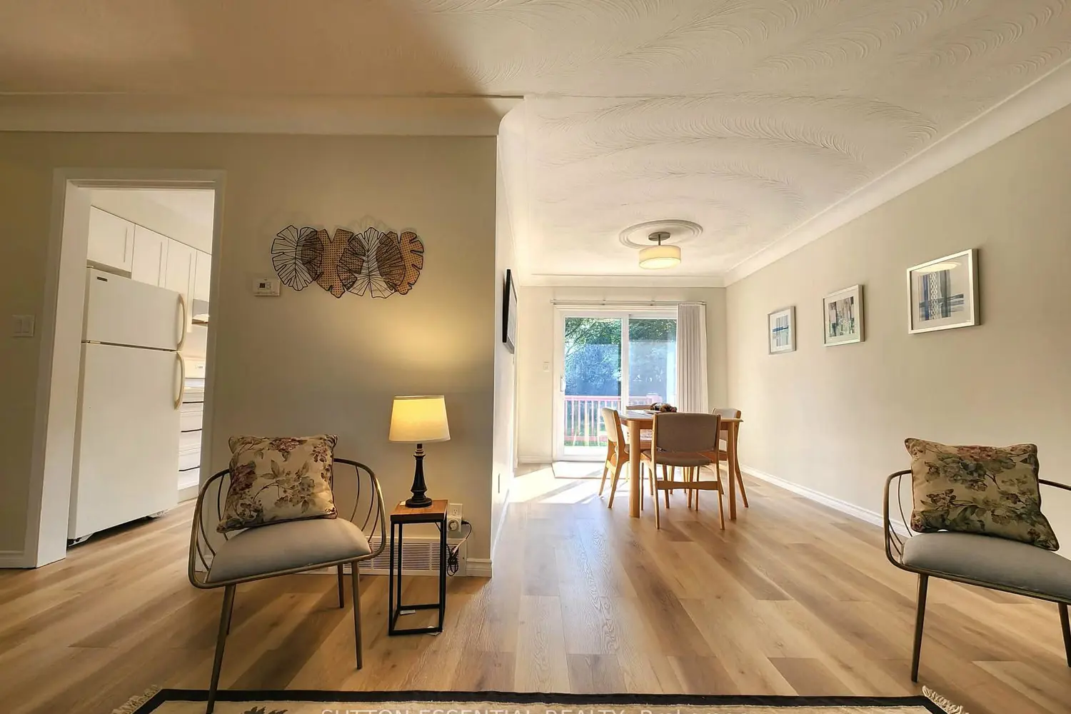 18 Vanier Drive photo 4
