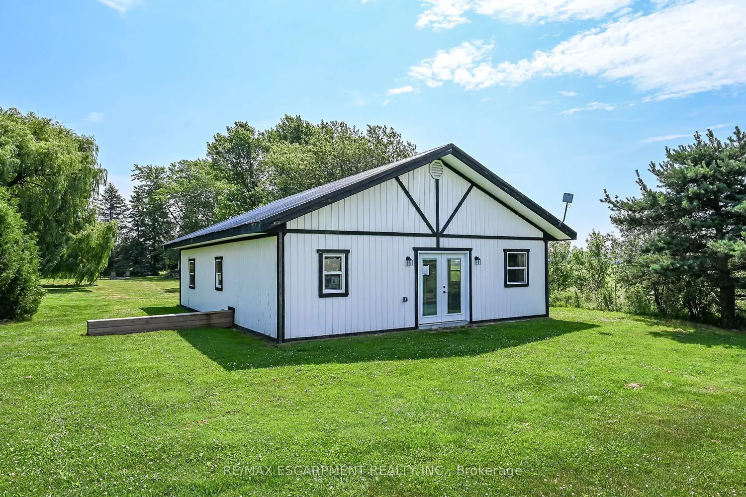 1284 Cheapside Road photo 4