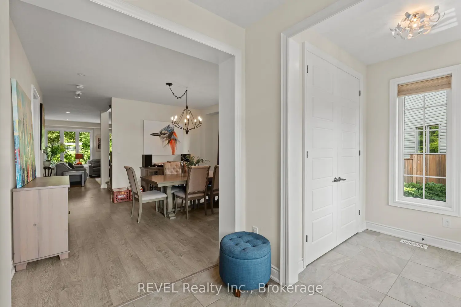 8517 Sweet Chestnut Drive photo 2
