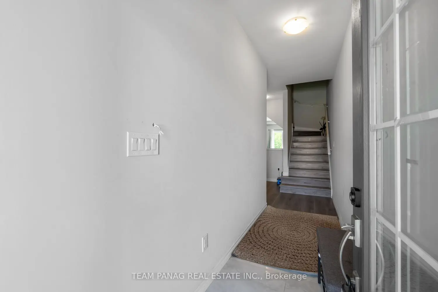 459 Julia Drive photo 3