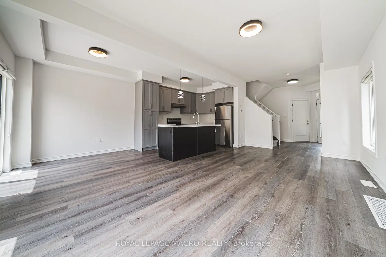 13 Bellhouse Avenue photo 5