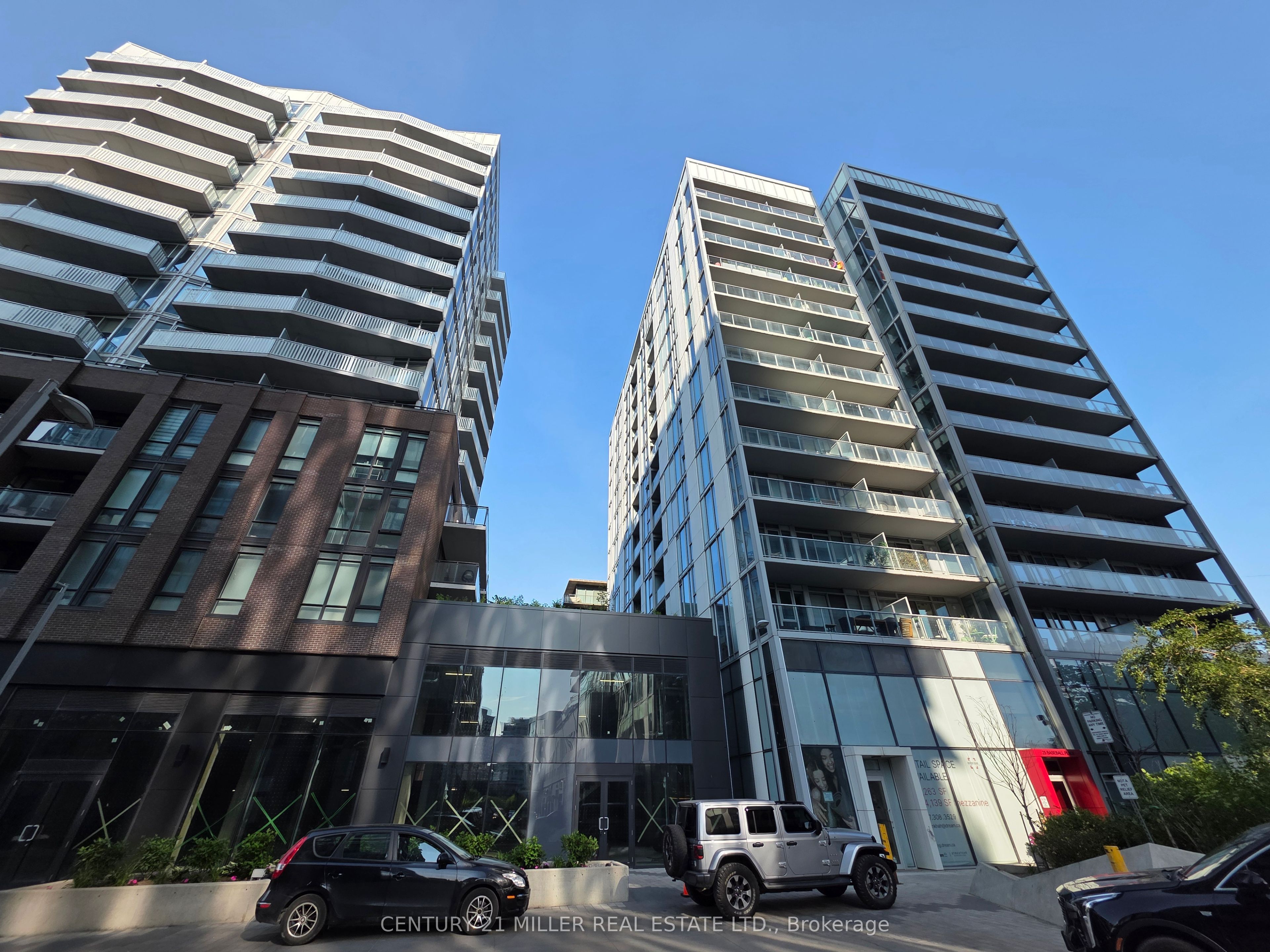 303-25 Baseball Place, Toronto, ON, M4M 0E7 photo 2
