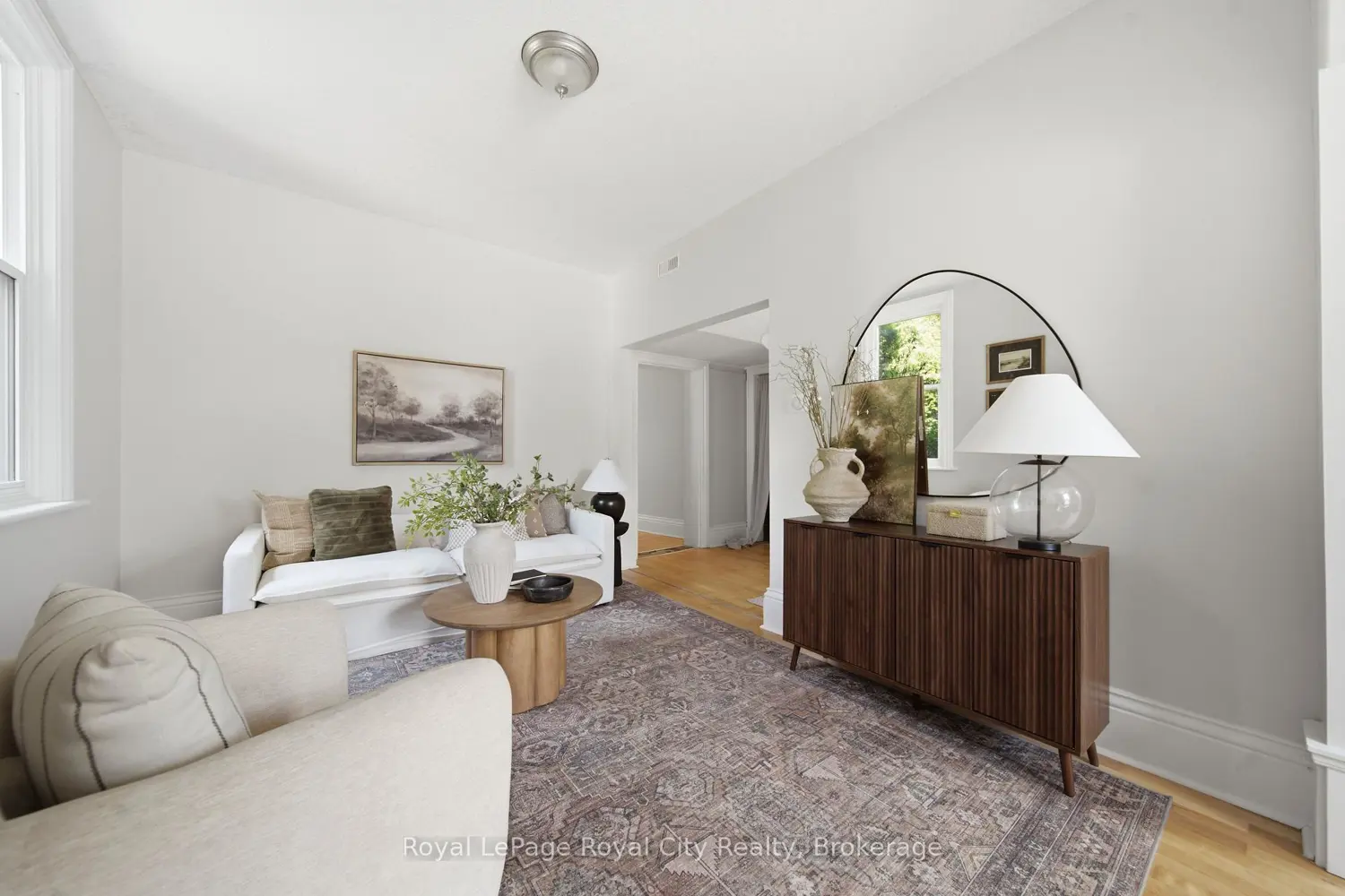 26 Fergus Street photo 5