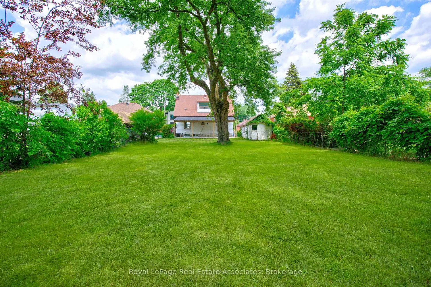 1072 Orchard Road photo 2