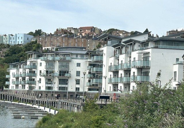 3 bed flat for saleLime Kiln Road, Bristol BS8