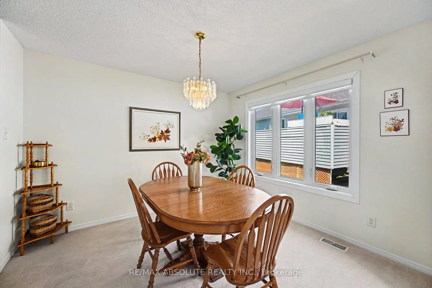 1 River Ridge Crescent photo 3