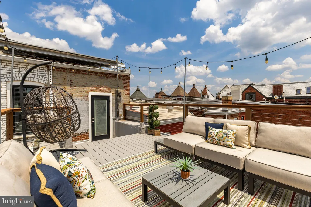1344 Girard Street NW, Washington, DC 20009