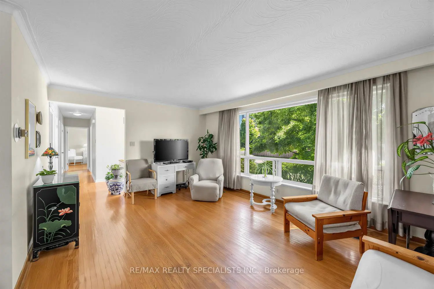 39 Castle Green Crescent photo 2