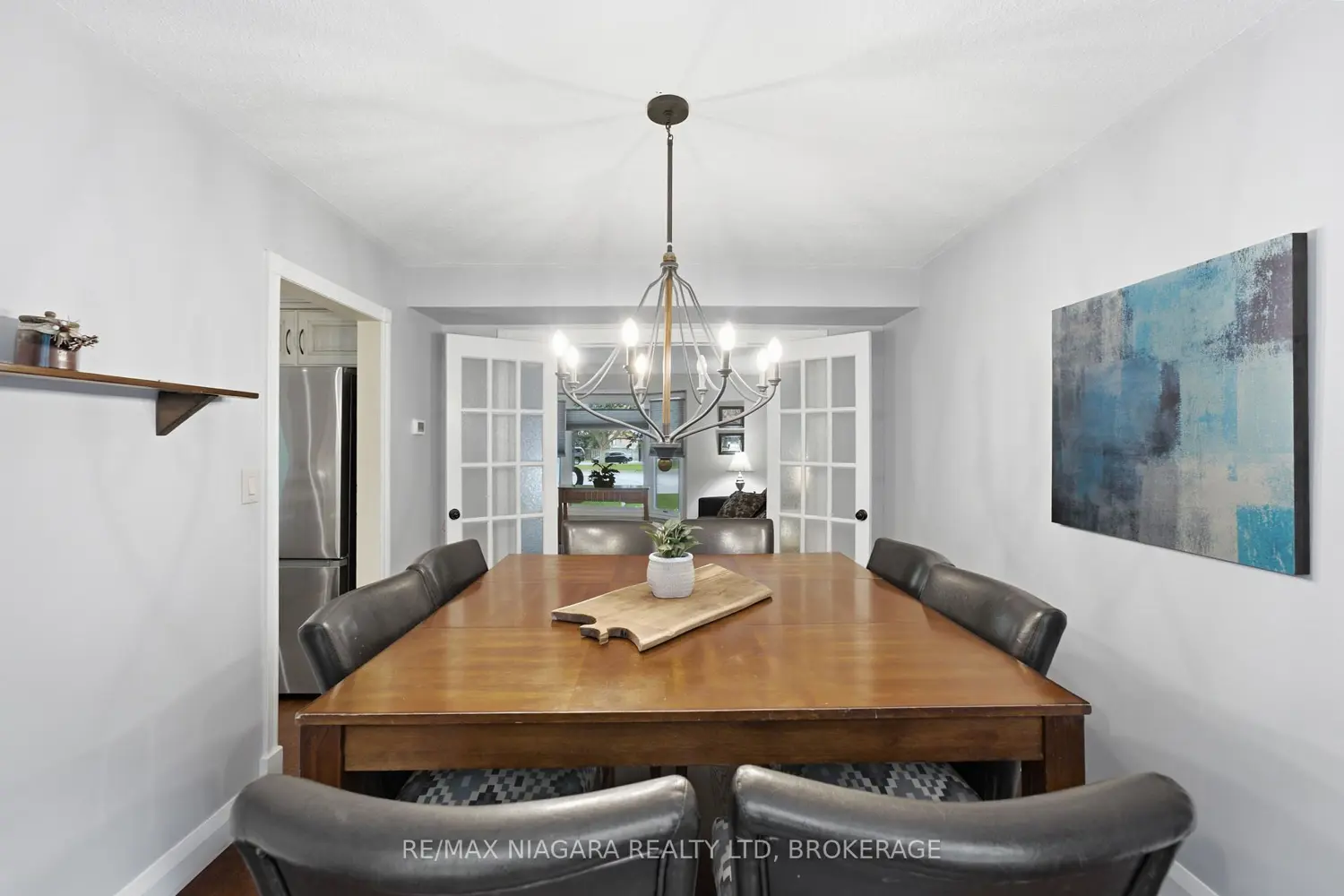 9 Beechnut Court photo 2