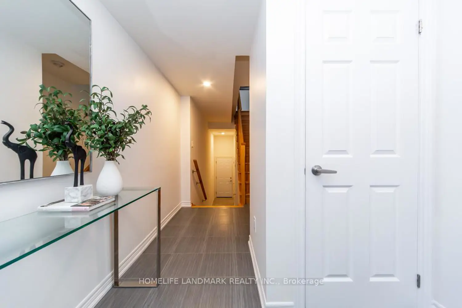 1126 Baltic Lane photo 3