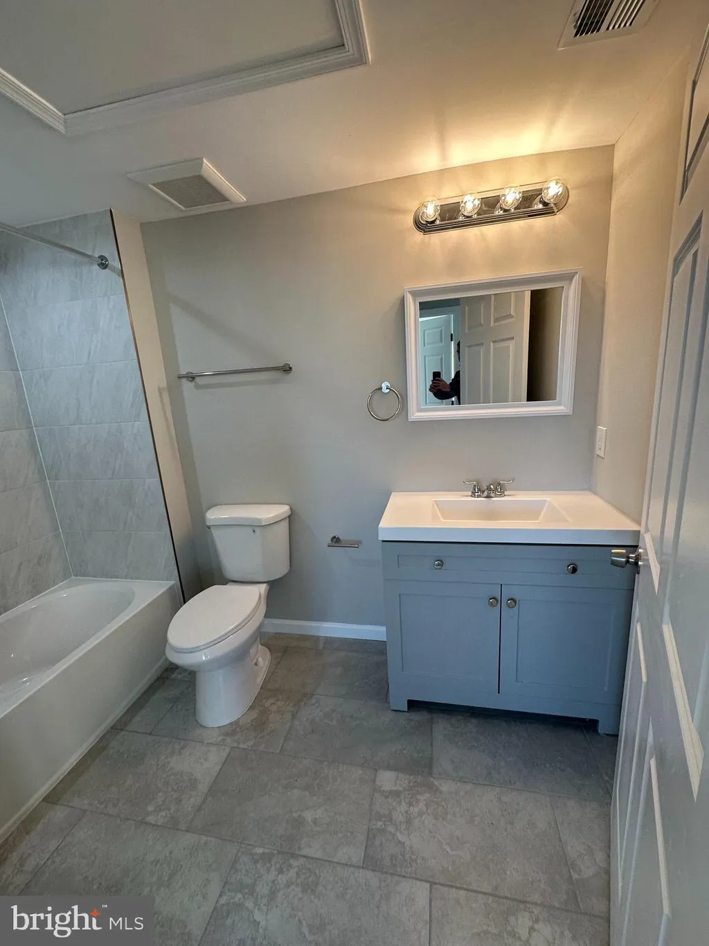 1812 H Place NE Unit 403, Washington, DC 20002 photo 4