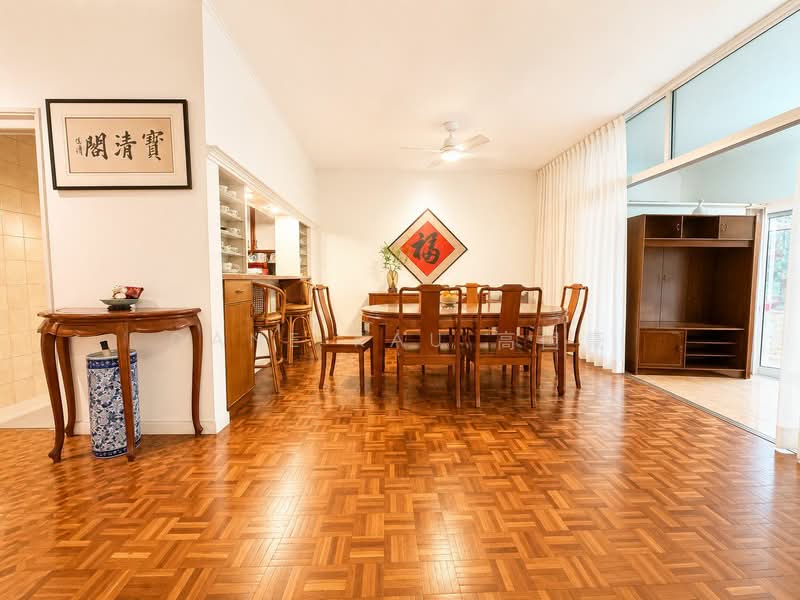 1 Ridgewood Close photo 5
