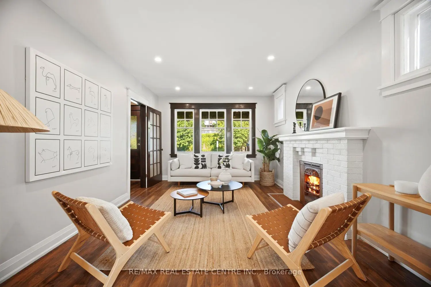 90 Holton Avenue photo 4