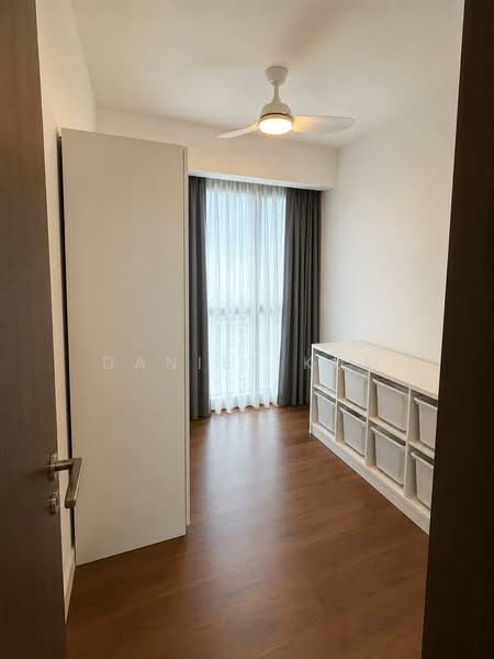 57 Normanton Park photo 3