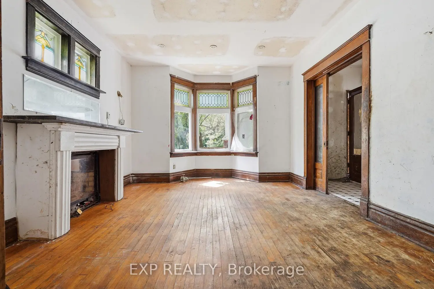 45 Pandora Avenue photo 2