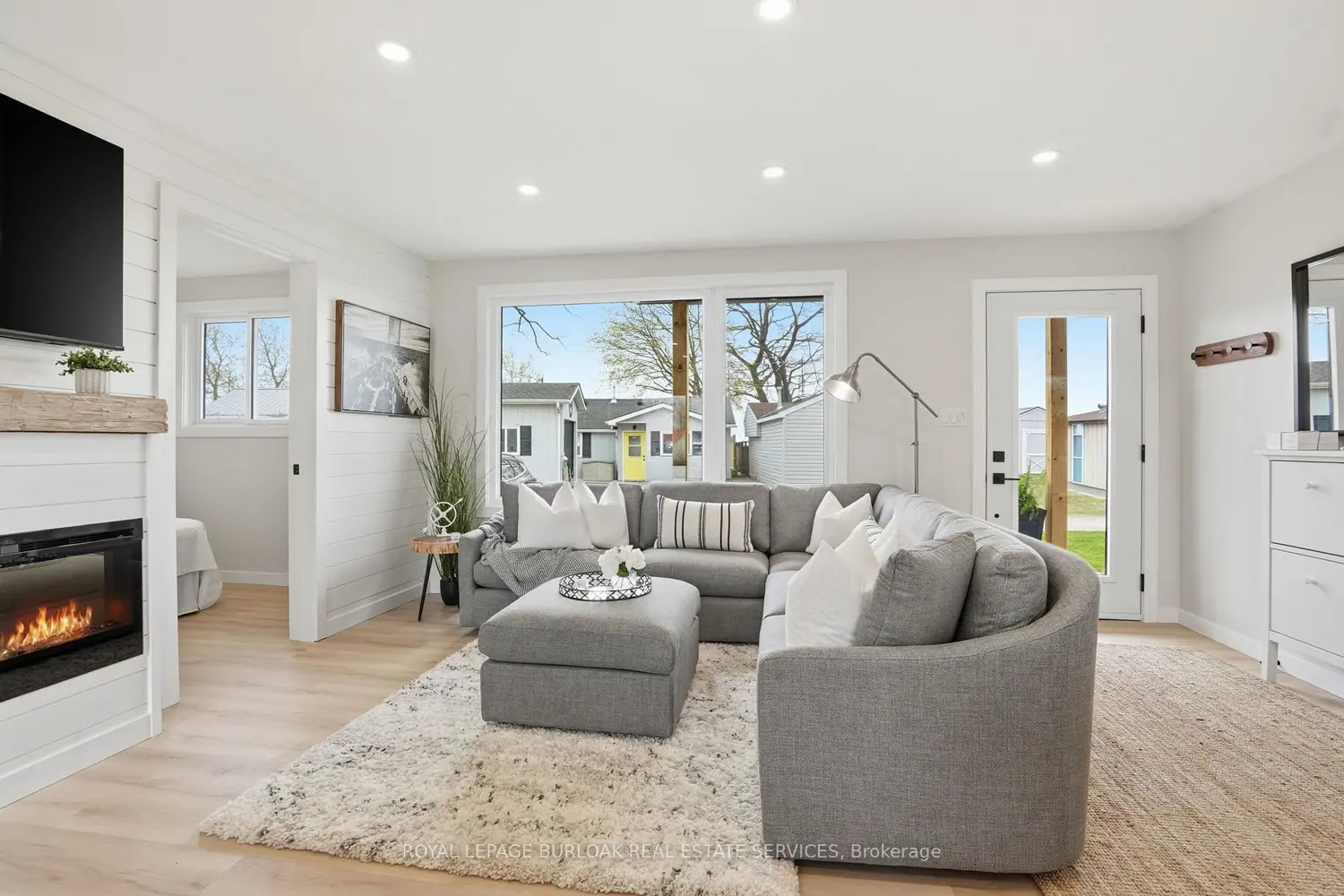 51 Vola Beach Lane photo 4