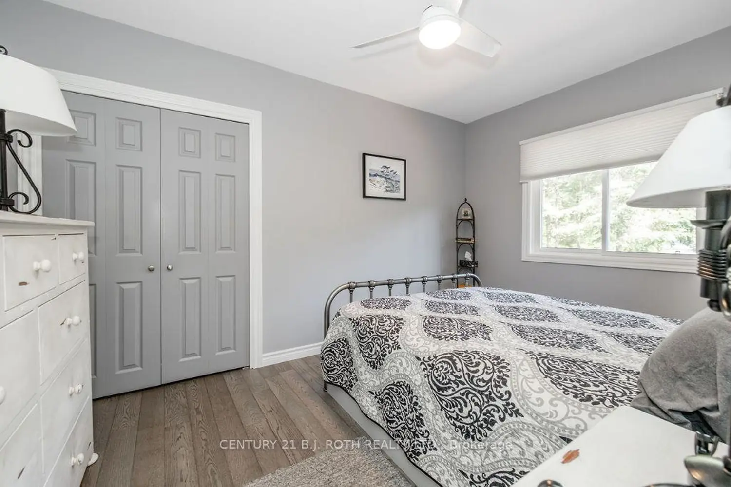 31 Robern Avenue photo 5