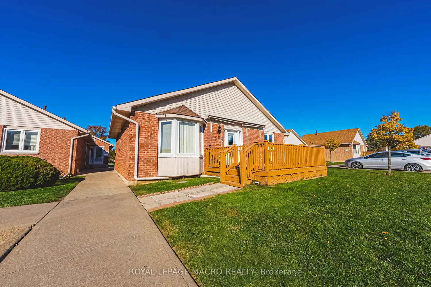 122 Bunting Road 109 photo 2