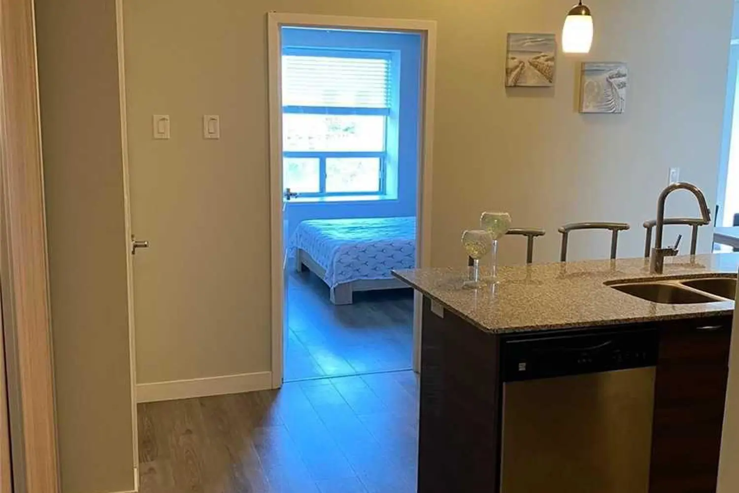318 Spruce Street 1010 photo 2