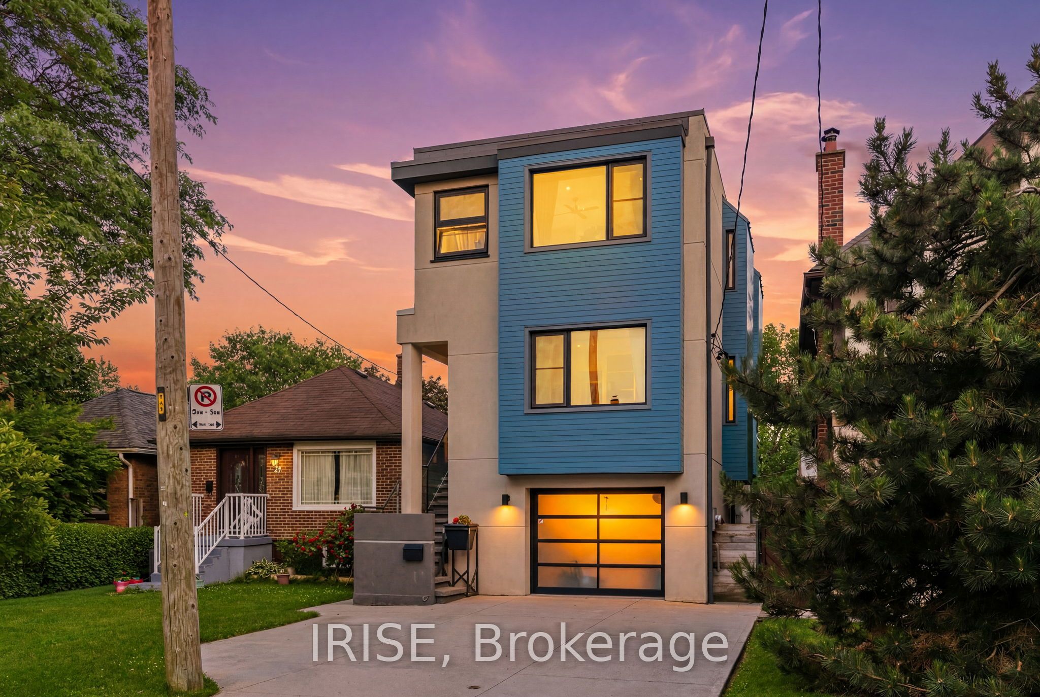 29 Ash Crescent, Toronto, ON, M8W 1E4 photo 3