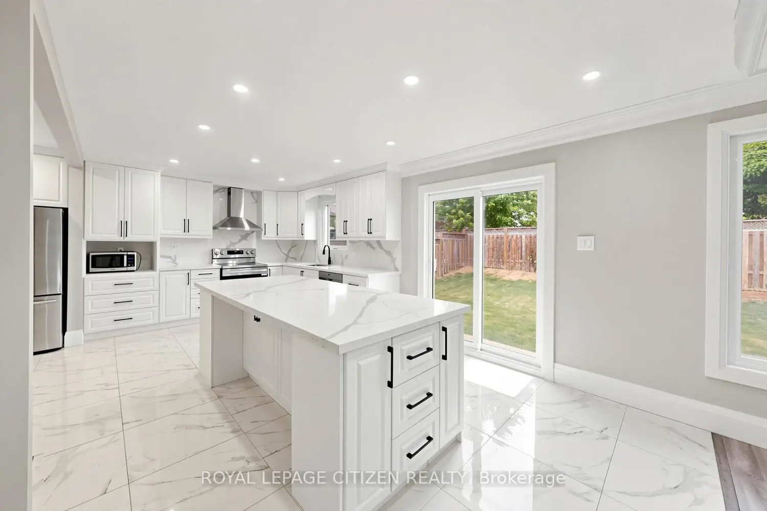27 Emperor Avenue photo 5