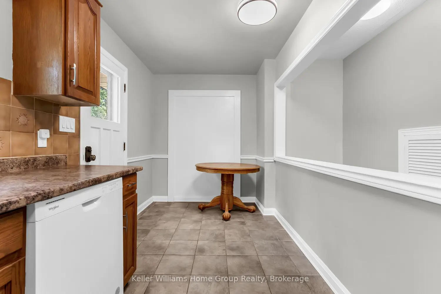 24 Caledonia Street photo 5