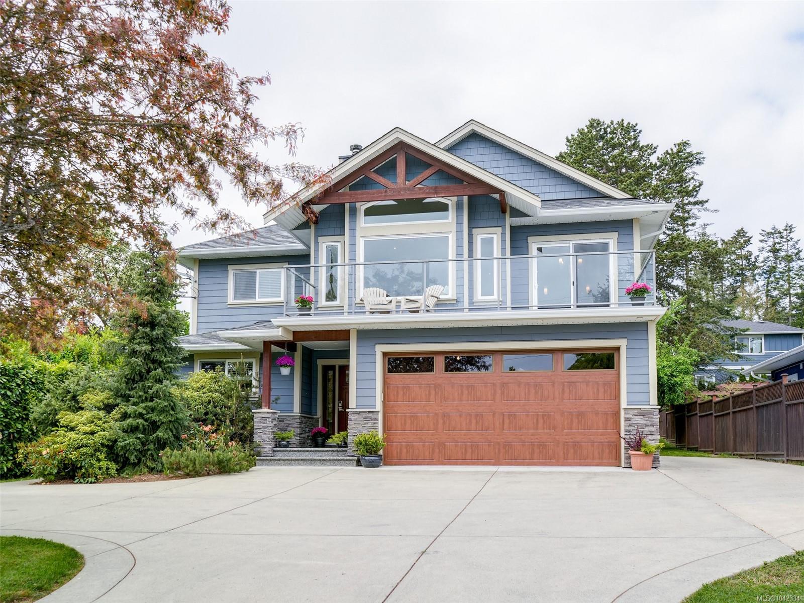 7224 East Saanich Road, Central Saanich, BC, V8M 1Y4