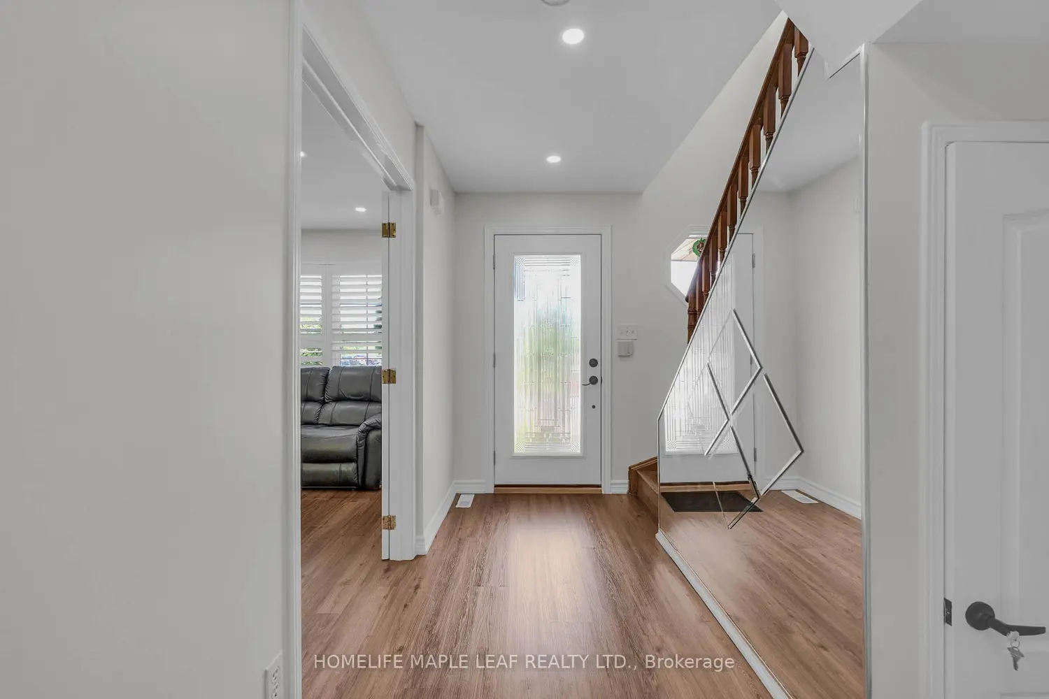 191 Stirling Macgregor Drive photo 5