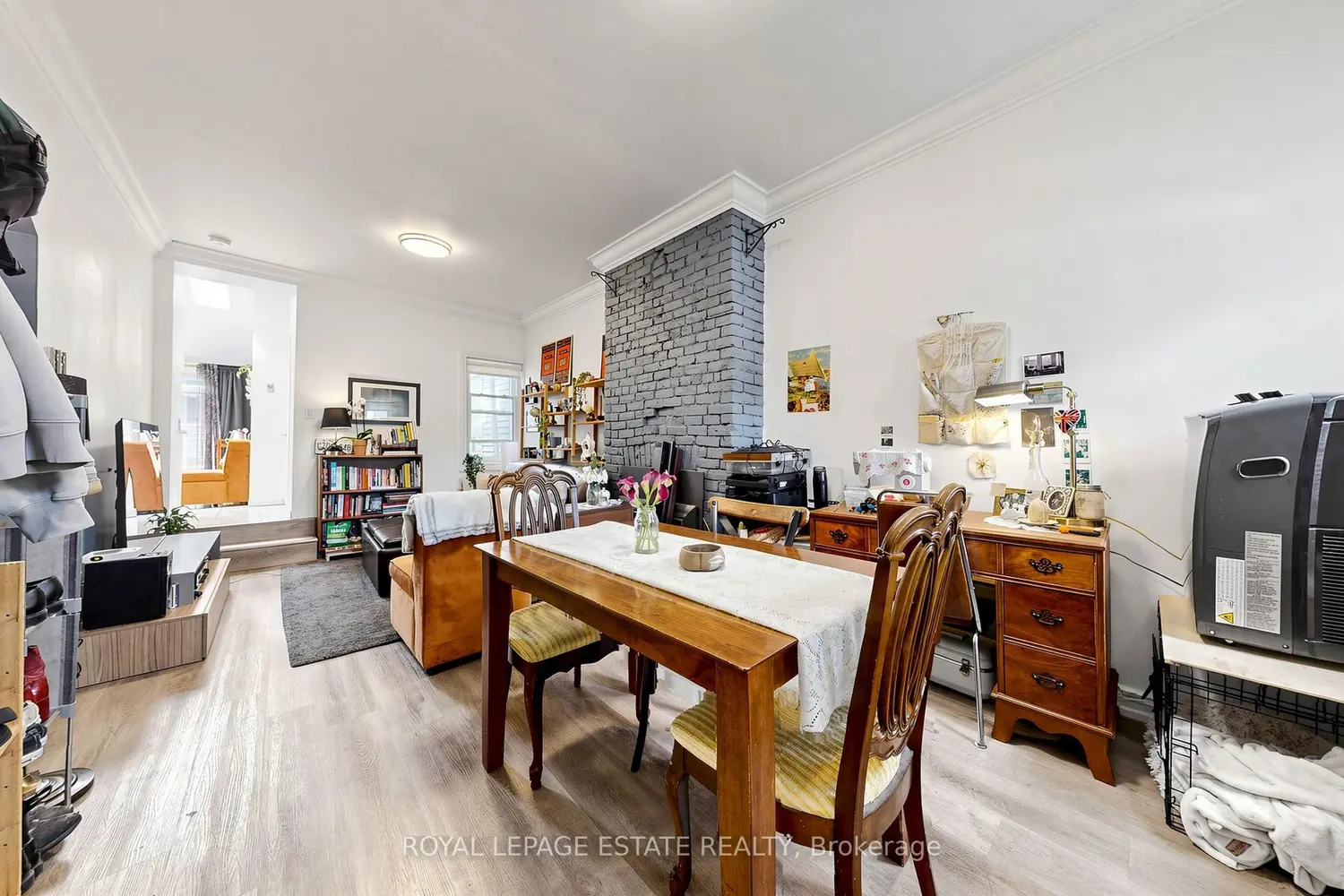 44 Mitchell Avenue photo 3