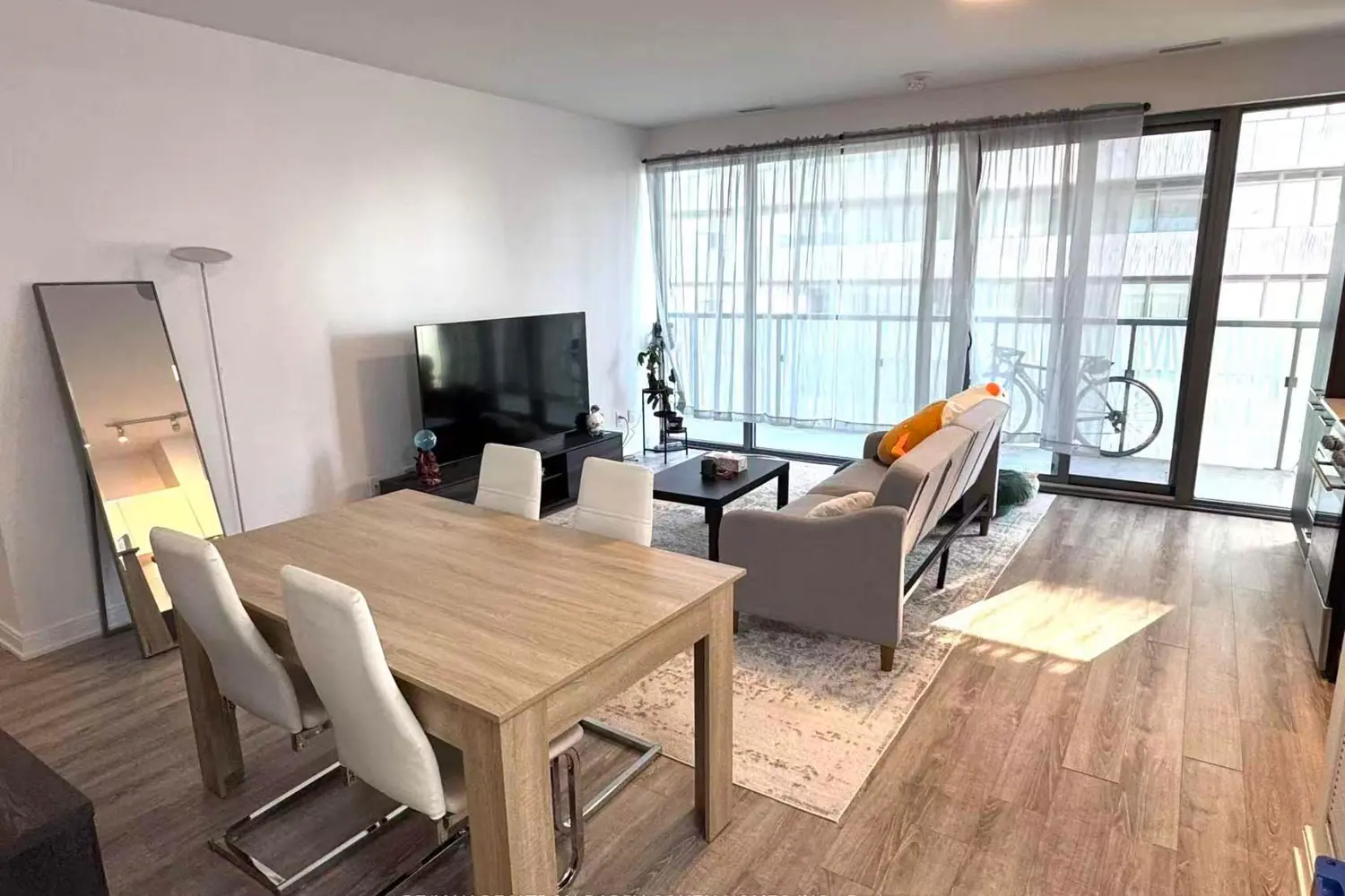 50 Charles Street 3407 photo 2
