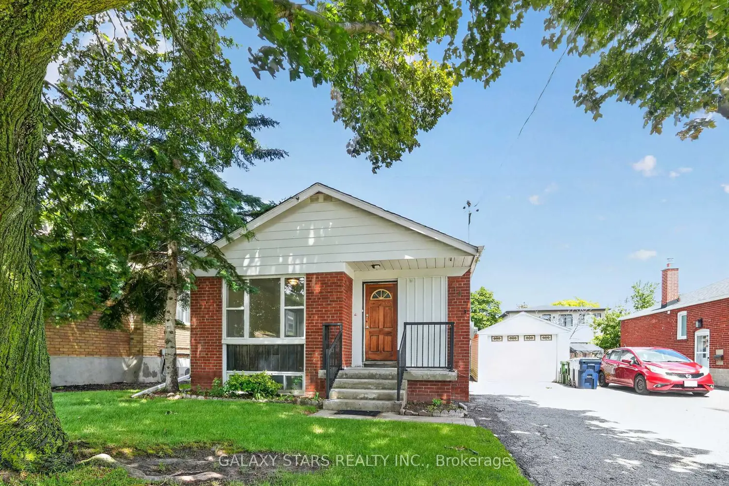 14 Minford Avenue photo 2
