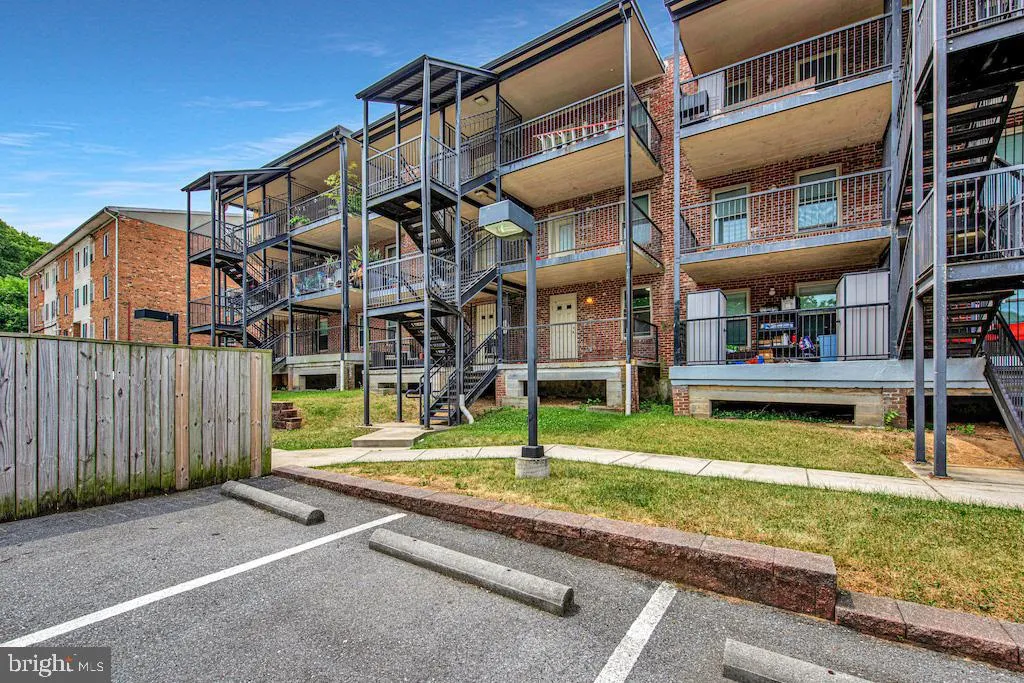 1712 W Street SE Unit 17, Washington, DC 20020