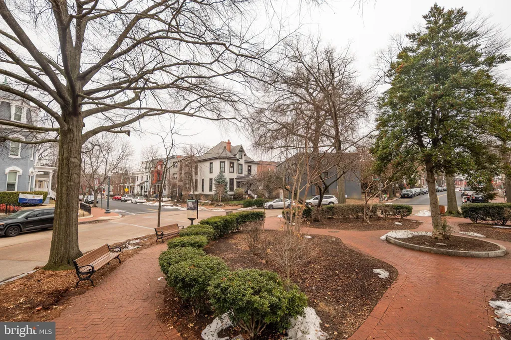 216 T Street NW, Washington, DC 20001
