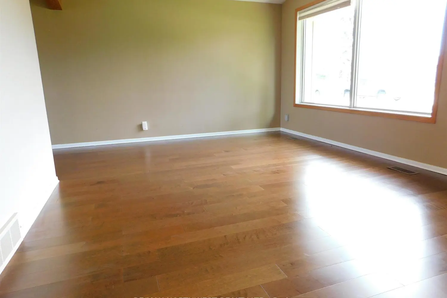 61 Wood Street photo 4