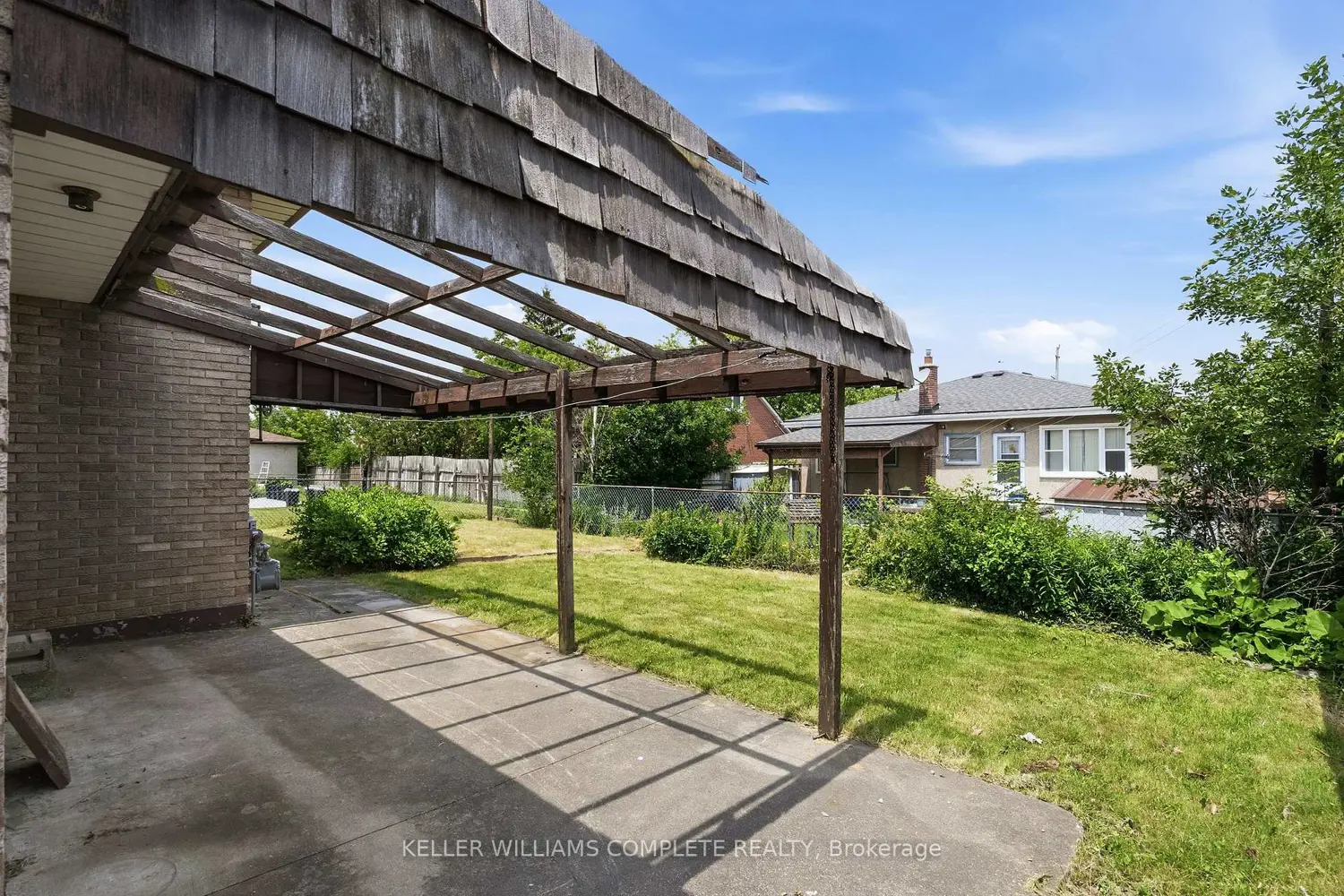 34 Windrush Crescent photo 2