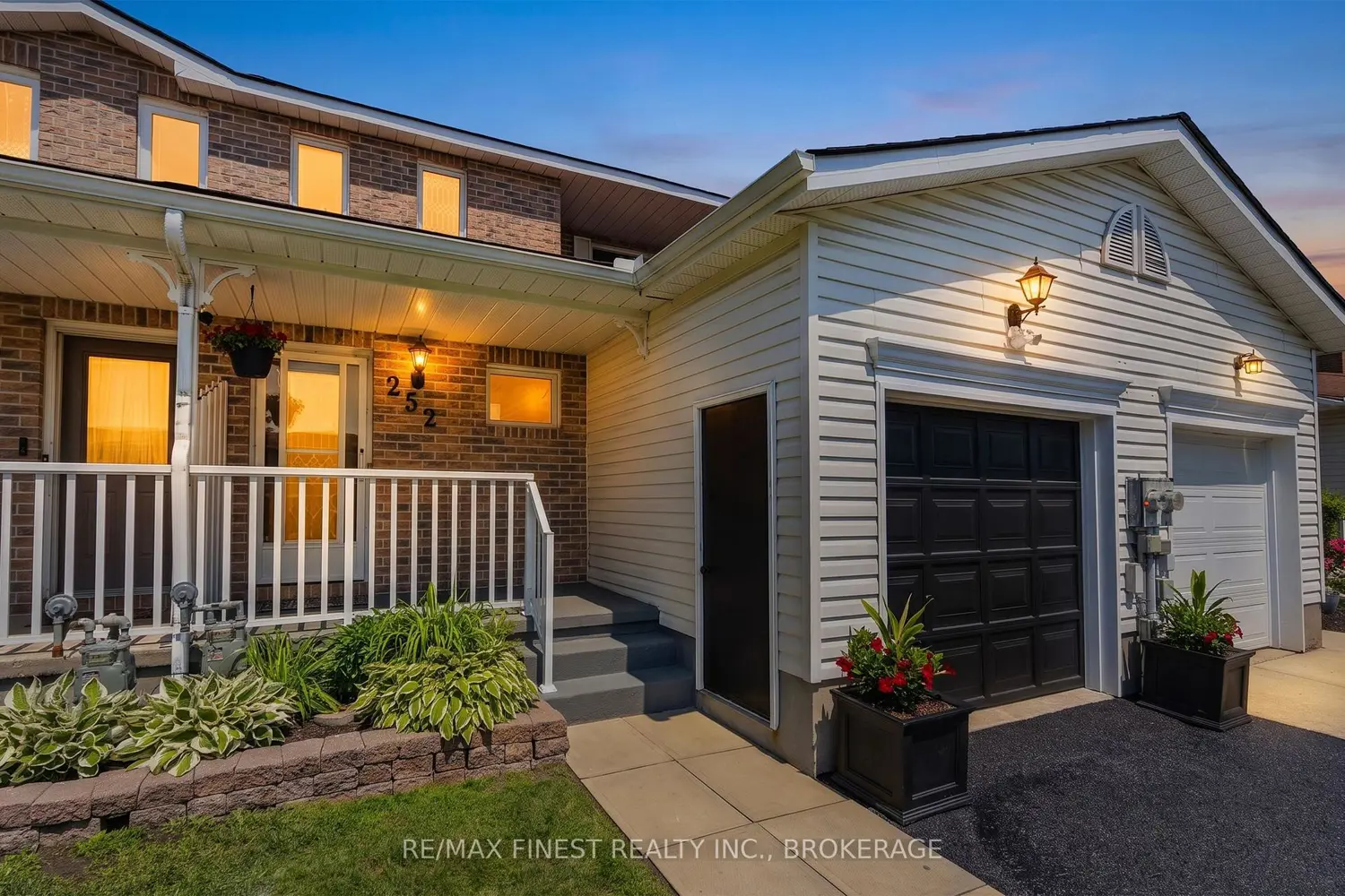 252 Vanguard Court photo 2