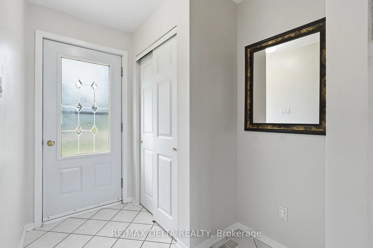 915 Elizabeth Road photo 2