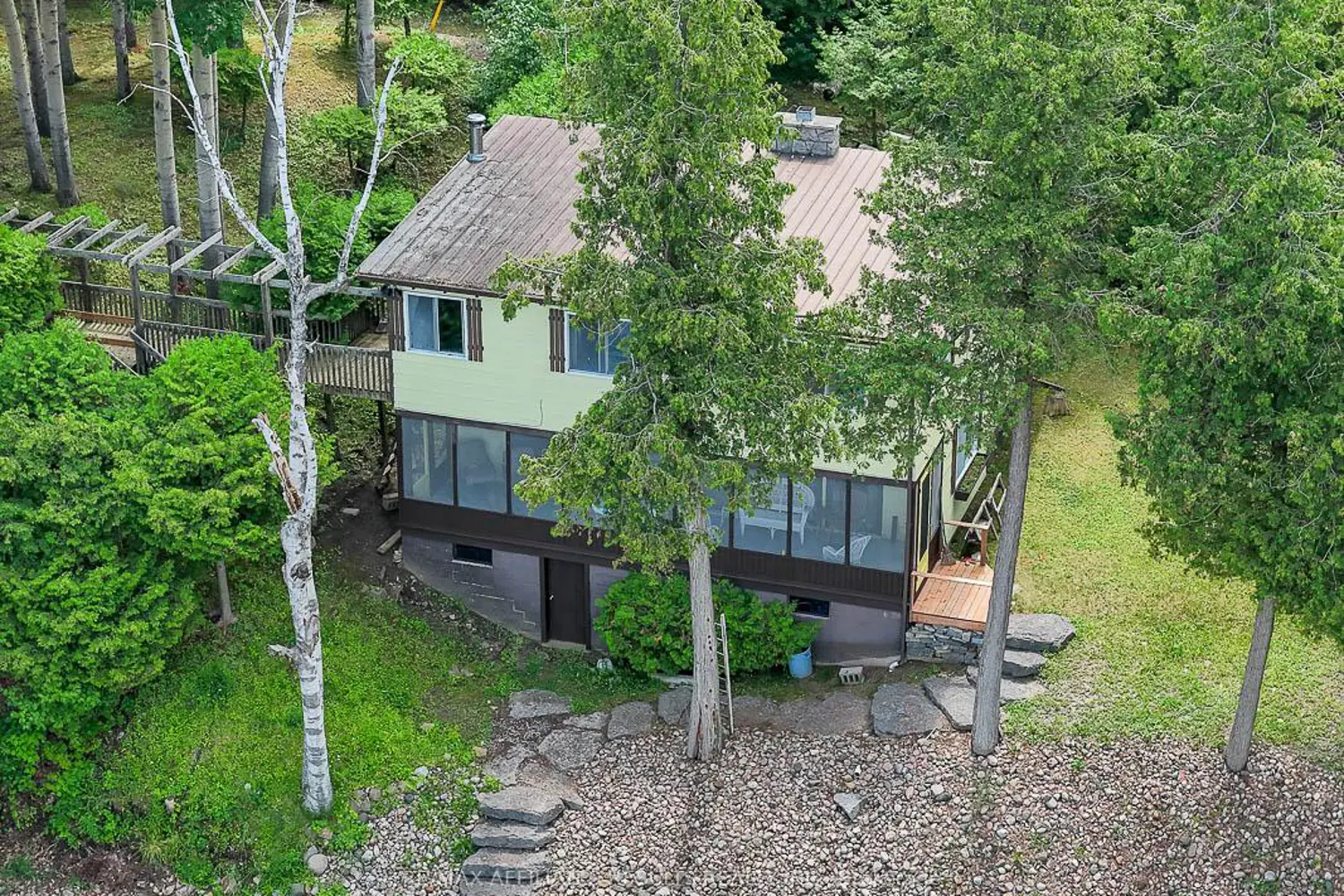 2130 B River Road photo 4