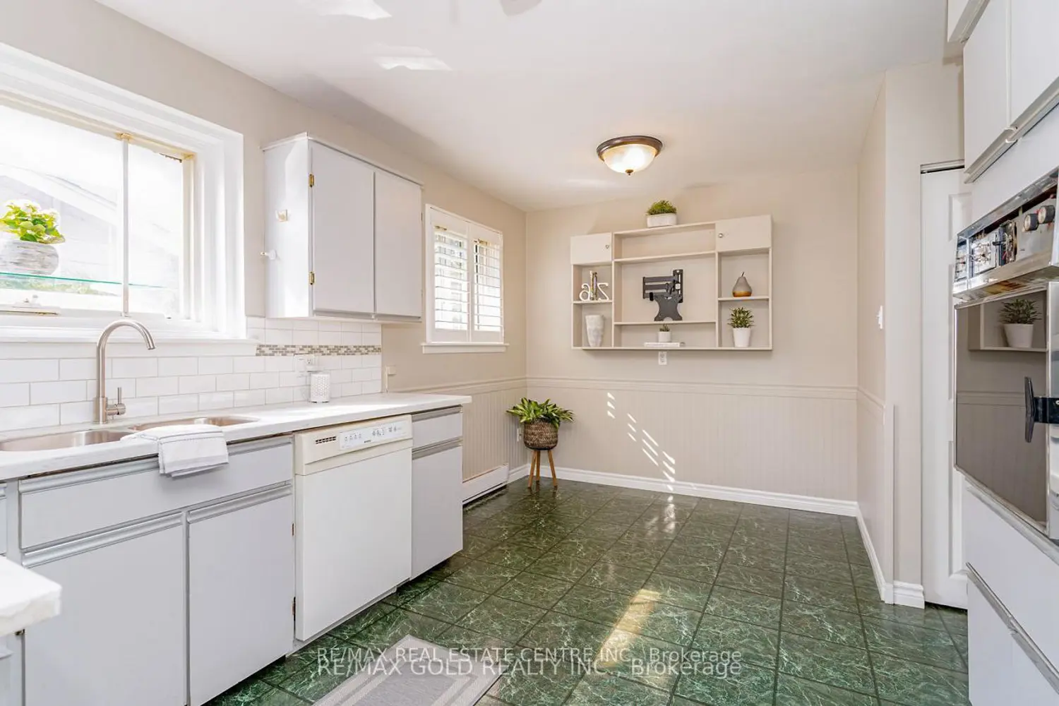 67 Cavendish Crescent photo 4