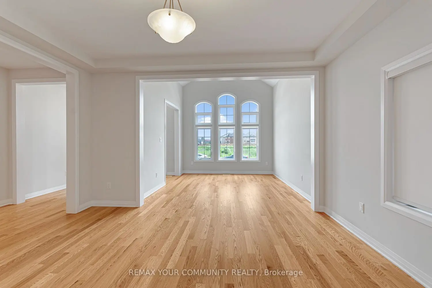 1646 Webster Boulevard photo 2