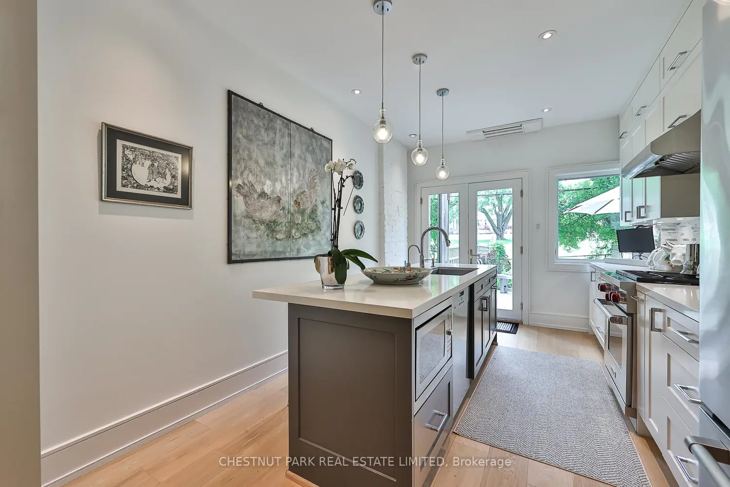 92 Balmoral Avenue photo 5