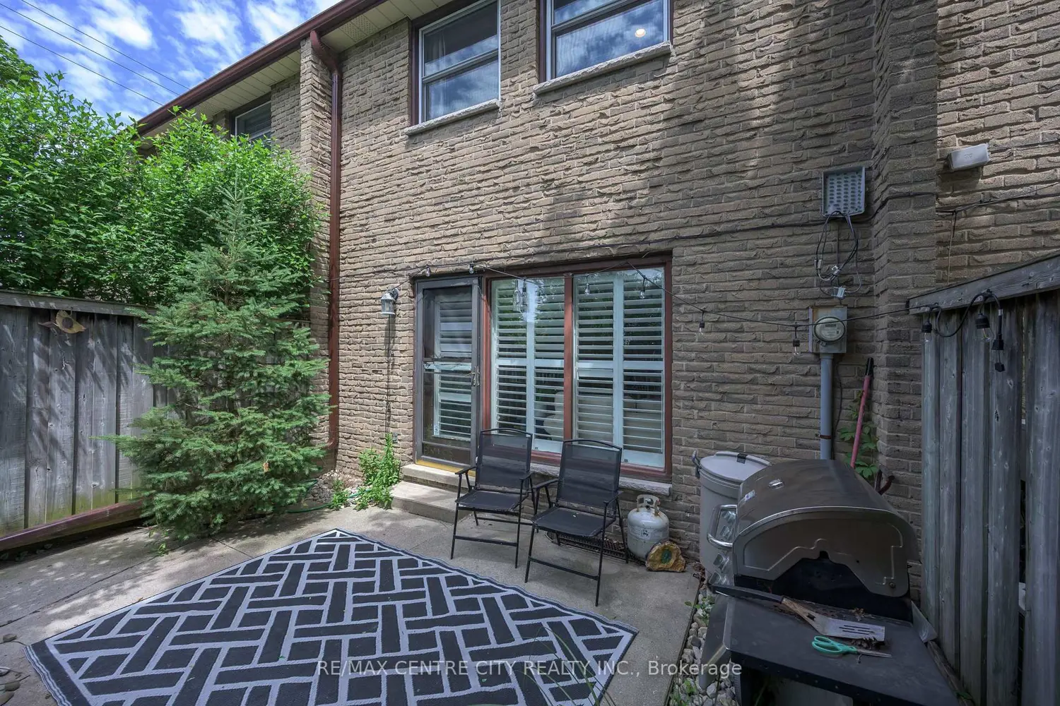 720 Wonderland Road 3